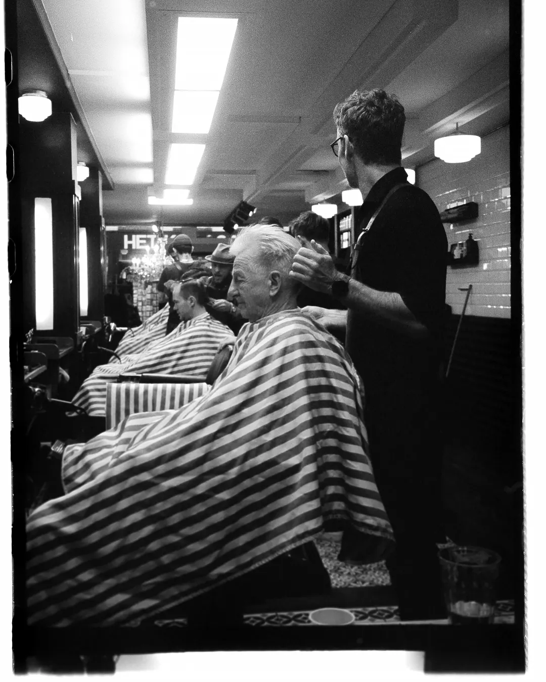 Barbershop in zwart-wit